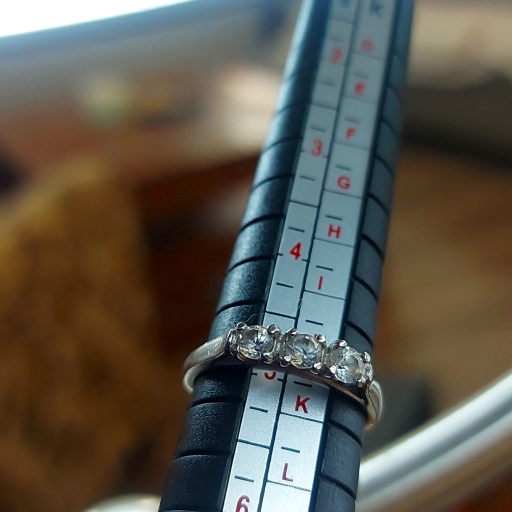 Vintage Avon sterling ring